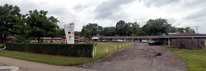Airport Inn (Y-Master Motel) - Street View (newer photo)